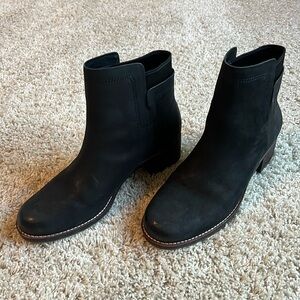 Lucky Hirsi Boot